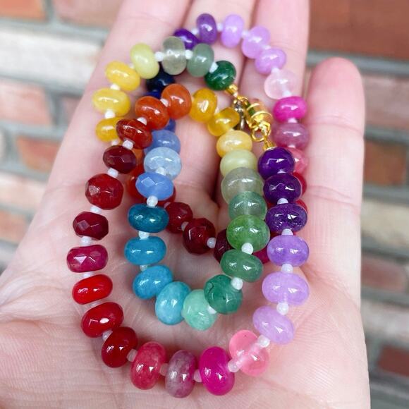 NWT, Artisan Ombre Rainbow Gemstone Necklace, Gold Tone Magnetic Clasp, 18.5" - Picture 3 of 6